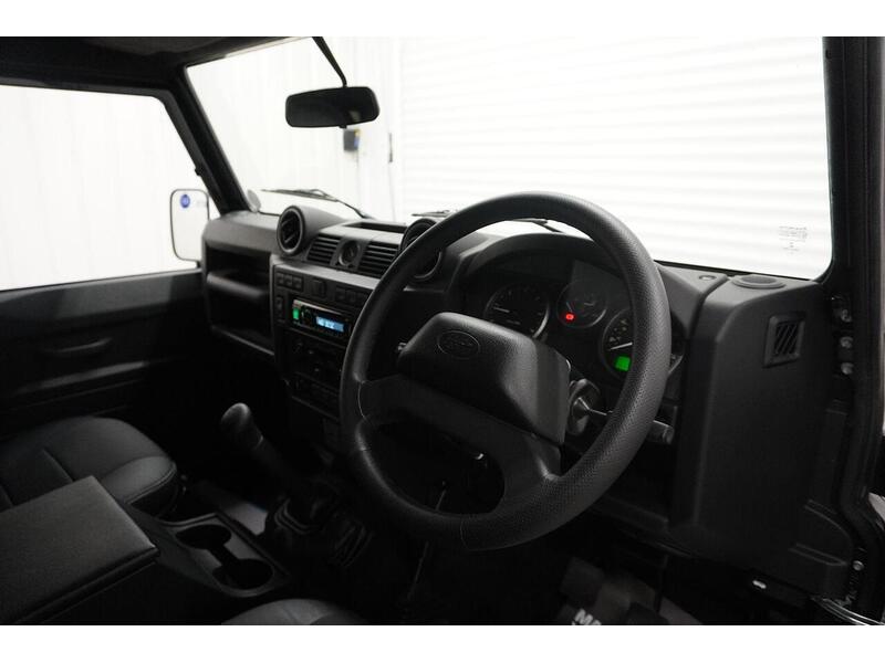 Land Rover Defender 90 Defender 90 2.2 TDCi XS 4WD SWB Euro 5 3dr - U118224
