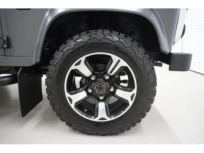 Land Rover Defender 90 Defender 90 2.2 TDCi XS 4WD SWB Euro 5 3dr - U118224