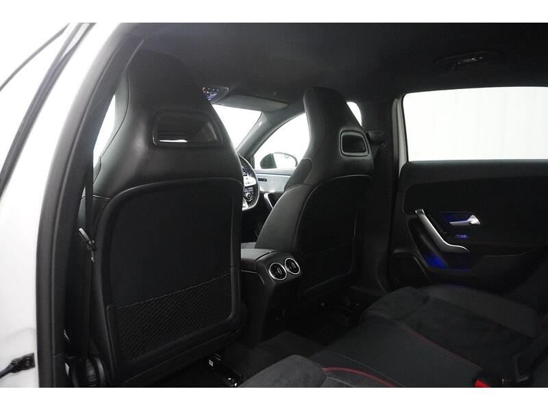 Mercedes-Benz A Class A Class 1.3 A180 AMG Line (Executive) 7G-DCT Euro 6 (s/s) 5dr - U118573