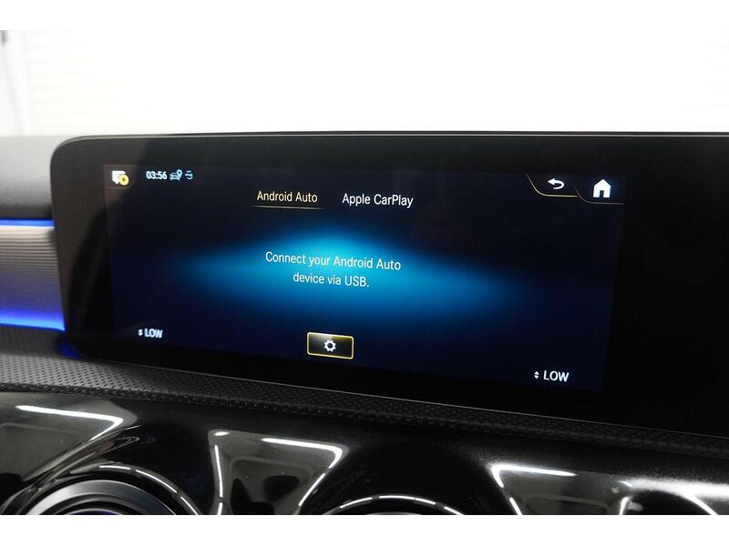 Mercedes-Benz A Class A Class 1.3 A180 AMG Line (Executive) 7G-DCT Euro 6 (s/s) 5dr - U118573