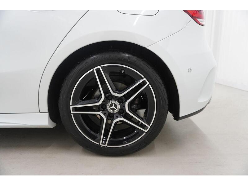 Mercedes-Benz A Class A Class 1.3 A180 AMG Line (Executive) 7G-DCT Euro 6 (s/s) 5dr - U118573