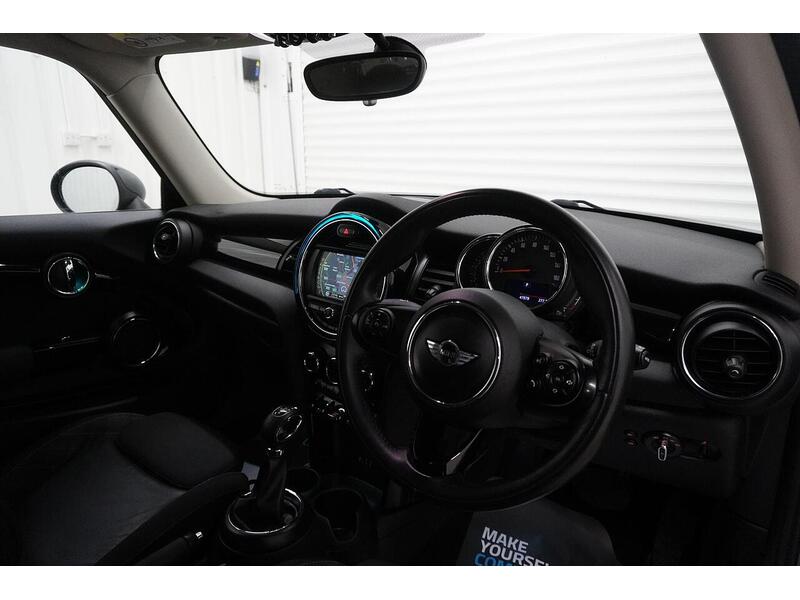 MINI Hatch Hatch 1.5 Cooper Steptronic Euro 6 (s/s) 3dr - U118758