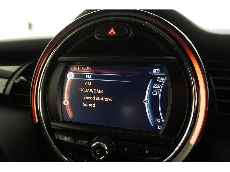 MINI Hatch Hatch 1.5 Cooper Steptronic Euro 6 (s/s) 3dr - U118758