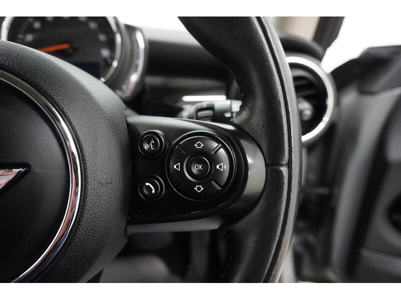 MINI Hatch Hatch 1.5 Cooper Steptronic Euro 6 (s/s) 3dr - U118758