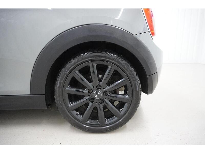 MINI Hatch Hatch 1.5 Cooper Steptronic Euro 6 (s/s) 3dr - U118758