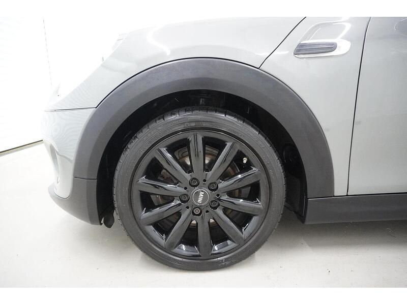 MINI Hatch Hatch 1.5 Cooper Steptronic Euro 6 (s/s) 3dr - U118758