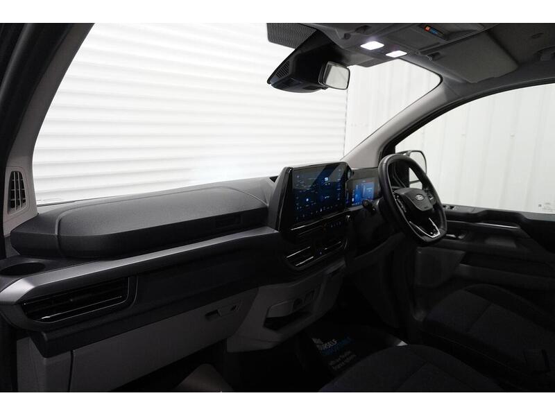 Ford Tourneo Custom Tourneo Custom 2.0 320 EcoBlue Titanium Luxe Auto L2 Euro 6 (s/s) 5dr - U118761