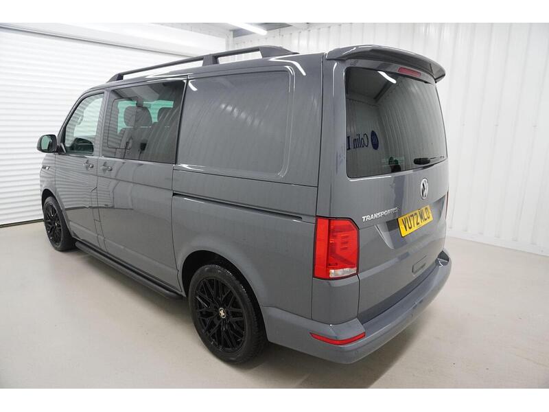 Volkswagen Transporter Transporter 2.0 TDI T32 Highline Kombi DSG FWD SWB Euro 6 (s/s) 5dr - U118820