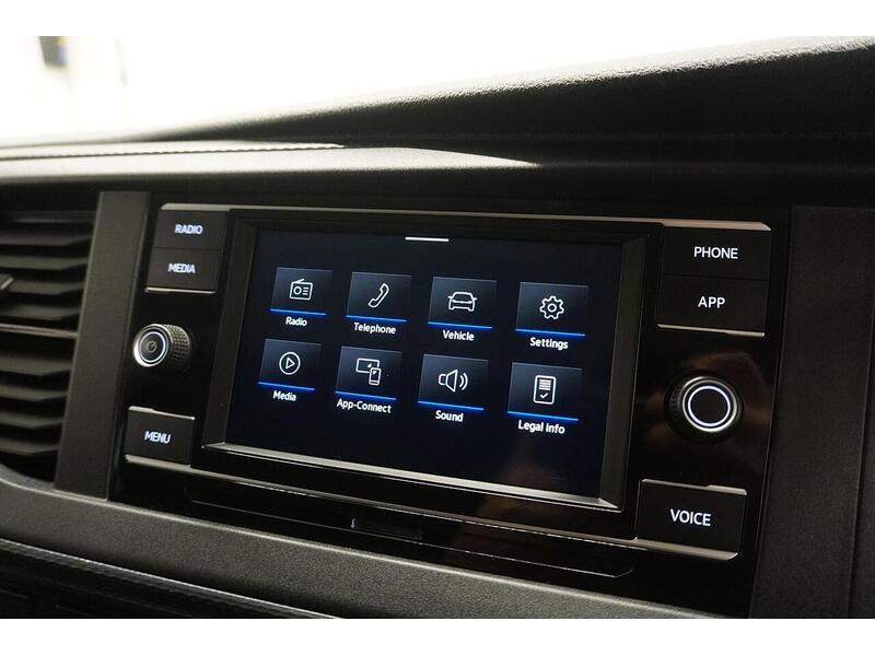 Volkswagen Transporter Transporter 2.0 TDI T32 Highline Kombi DSG FWD SWB Euro 6 (s/s) 5dr - U118820