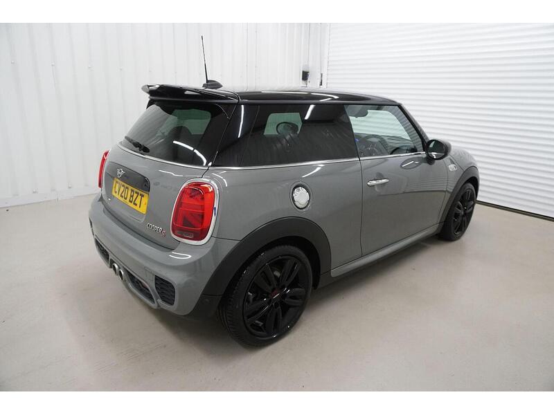 MINI Hatch Hatch 2.0 Cooper S Sport Steptronic Euro 6 (s/s) 3dr - U118865