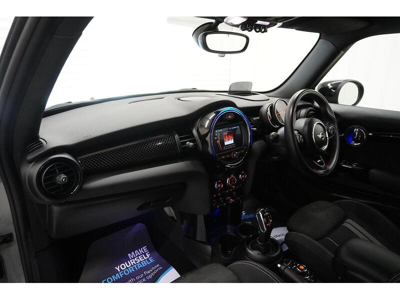 MINI Hatch Hatch 2.0 Cooper S Sport Steptronic Euro 6 (s/s) 3dr - U118865