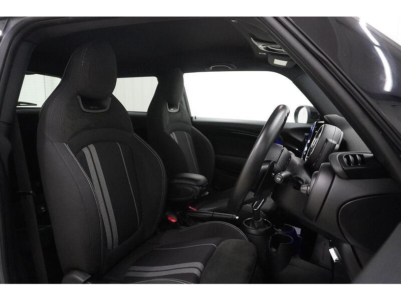 MINI Hatch Hatch 2.0 Cooper S Sport Steptronic Euro 6 (s/s) 3dr - U118865