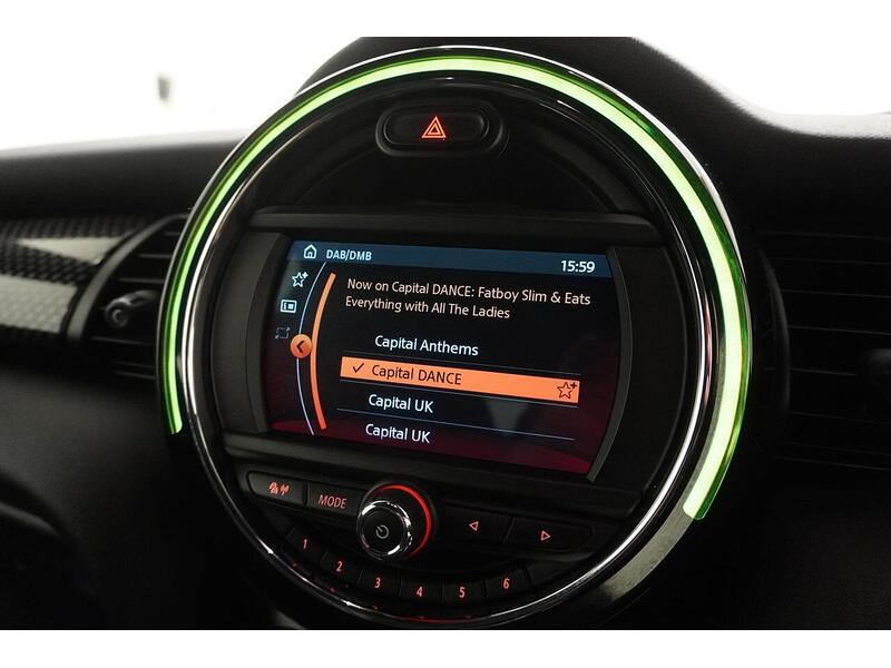 MINI Hatch Hatch 2.0 Cooper S Sport Steptronic Euro 6 (s/s) 3dr - U118865