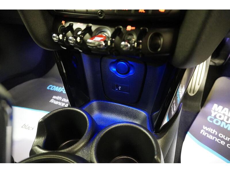 MINI Hatch Hatch 2.0 Cooper S Sport Steptronic Euro 6 (s/s) 3dr - U118865