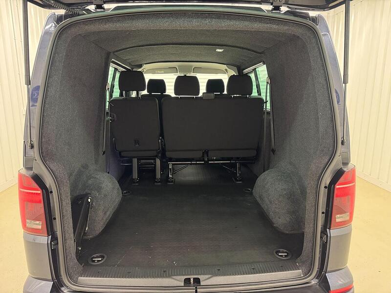 Volkswagen Transporter Transporter 2.0 TDI T32 Highline Kombi DSG FWD SWB Euro 6 (s/s) 5dr - U118874