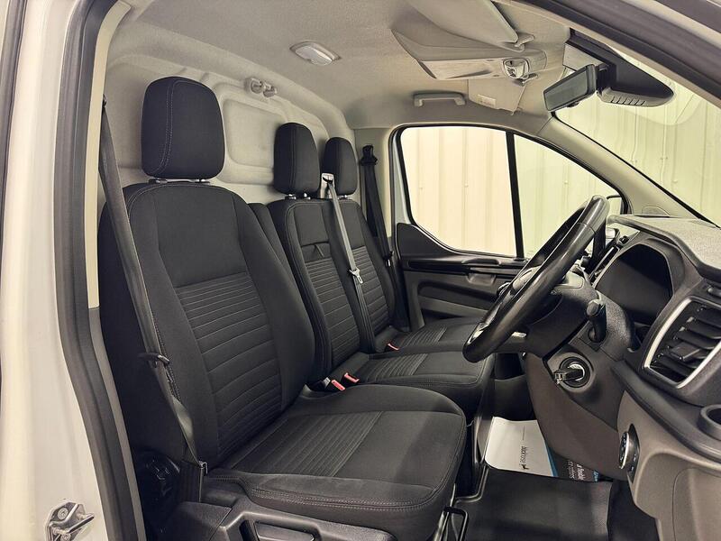 Ford Transit Custom Transit Custom 2.0 280 EcoBlue Limited L1 H1 Euro 6 (s/s) 5dr - U118888