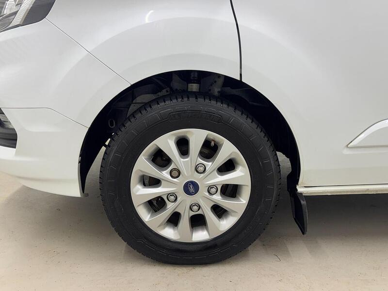 Ford Transit Custom Transit Custom 2.0 280 EcoBlue Limited L1 H1 Euro 6 (s/s) 5dr - U118888