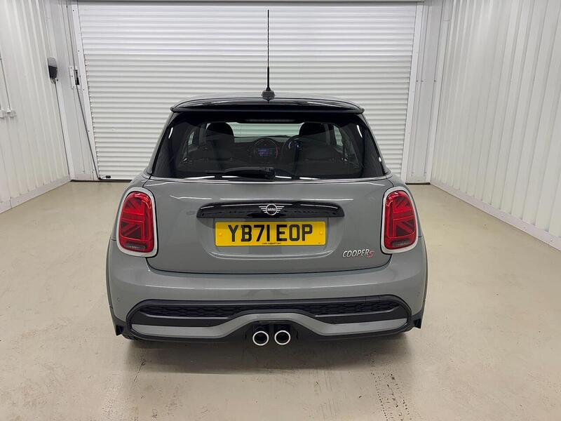 MINI Hatch Hatch 2.0 Cooper S Classic Euro 6 (s/s) 3dr - U118907