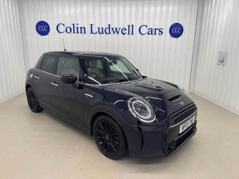 MINI Hatch Hatch 2.0 Cooper S Exclusive Euro 6 (s/s) 5dr - U118921