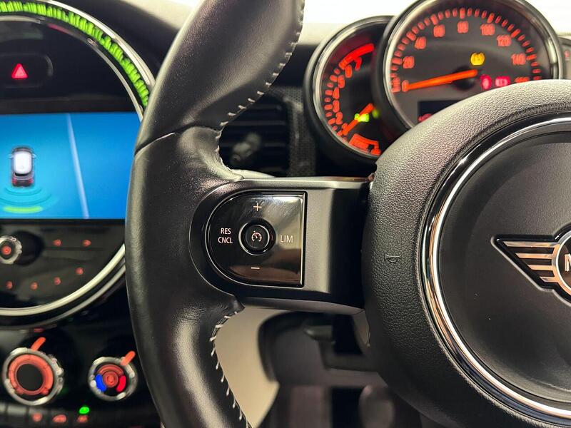 MINI Hatch Hatch 2.0 Cooper S Exclusive Euro 6 (s/s) 5dr - U118921