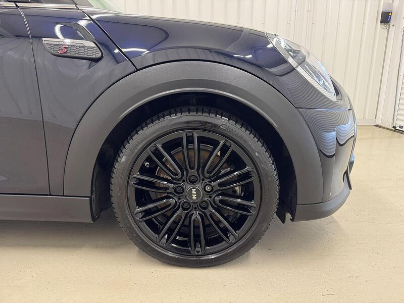 MINI Hatch Hatch 2.0 Cooper S Exclusive Euro 6 (s/s) 5dr - U118921
