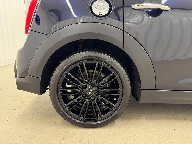 MINI Hatch Hatch 2.0 Cooper S Exclusive Euro 6 (s/s) 5dr - U118921