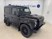 Land Rover Defender 90