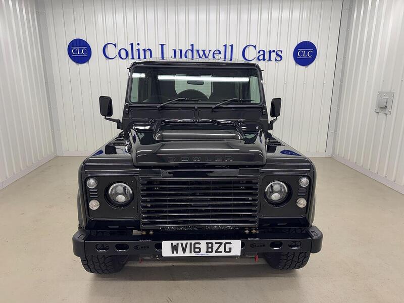 Land Rover Defender 90 Defender 90 2.2 TDCi XS Station Wagon 4WD SWB Euro 5 3dr - U118926