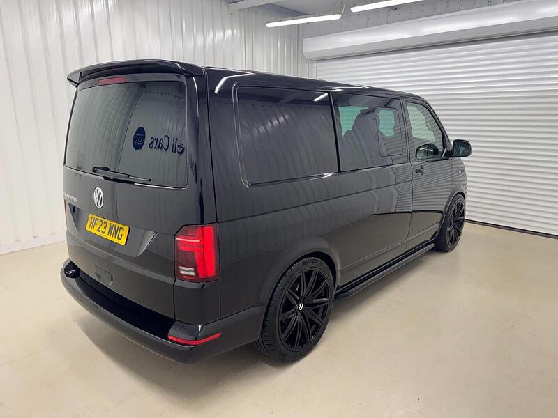 Volkswagen Transporter Transporter 2.0 BiTDI T32 Highline Kombi DSG FWD SWB Euro 6 (s/s) 5dr - U118981