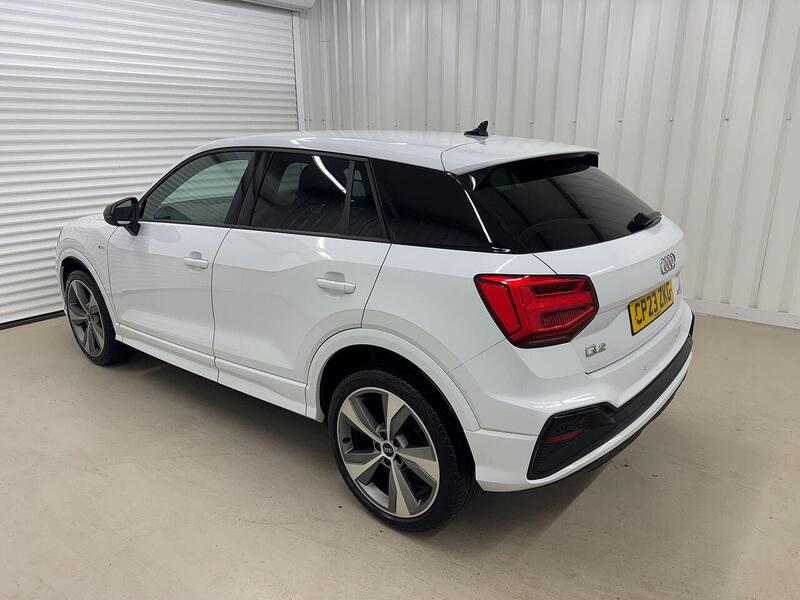 Audi Q2 Q2 1.5 TFSI CoD 35 Black Edition Euro 6 (s/s) 5dr - U119004