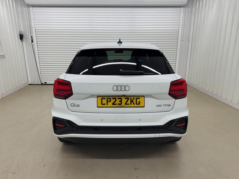 Audi Q2 Q2 1.5 TFSI CoD 35 Black Edition Euro 6 (s/s) 5dr - U119004