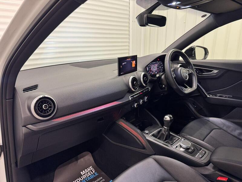 Audi Q2 Q2 1.5 TFSI CoD 35 Black Edition Euro 6 (s/s) 5dr - U119004