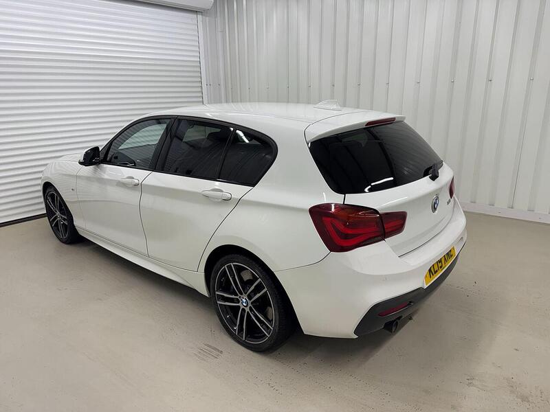 BMW 1 Series 1 Series 1.5 118i GPF M Sport Shadow Edition Euro 6 (s/s) 5dr - U119032