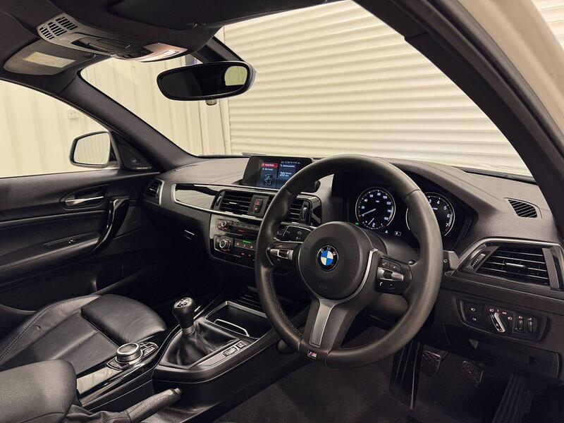 BMW 1 Series 1 Series 1.5 118i GPF M Sport Shadow Edition Euro 6 (s/s) 5dr - U119032