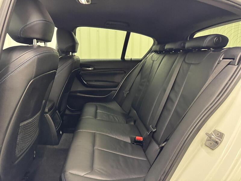 BMW 1 Series 1 Series 1.5 118i GPF M Sport Shadow Edition Euro 6 (s/s) 5dr - U119032