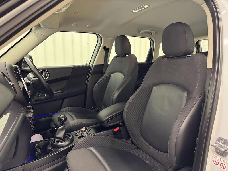 MINI Countryman Countryman 2.0 Cooper D Euro 6 (s/s) 5dr - U119047