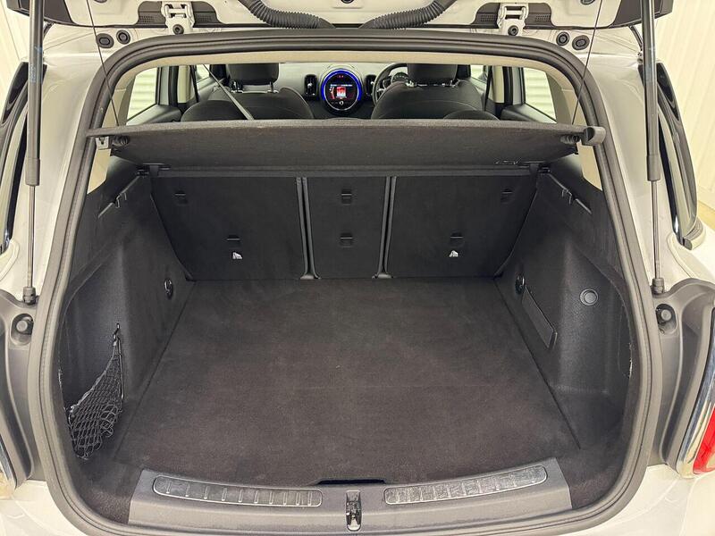 MINI Countryman Countryman 2.0 Cooper D Euro 6 (s/s) 5dr - U119047