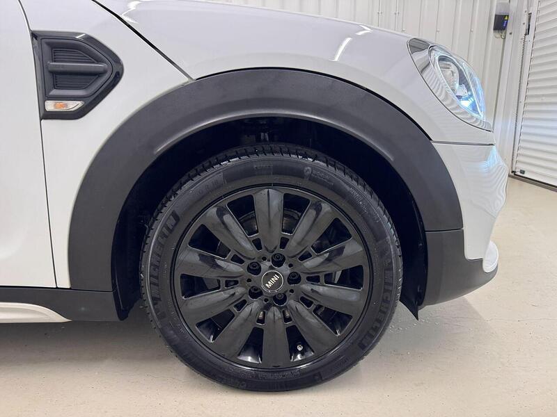 MINI Countryman Countryman 2.0 Cooper D Euro 6 (s/s) 5dr - U119047