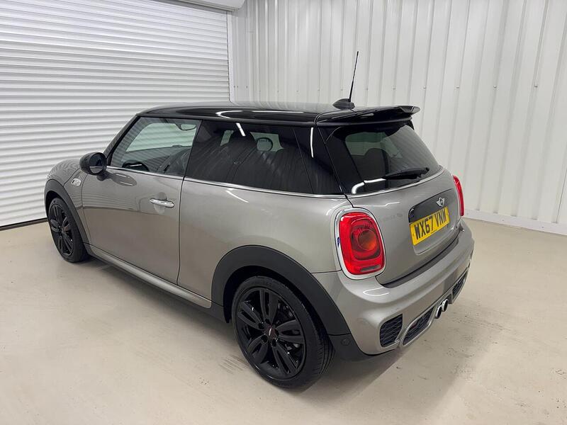 MINI Hatch Hatch 2.0 Cooper S Auto Euro 6 (s/s) 3dr - U119063