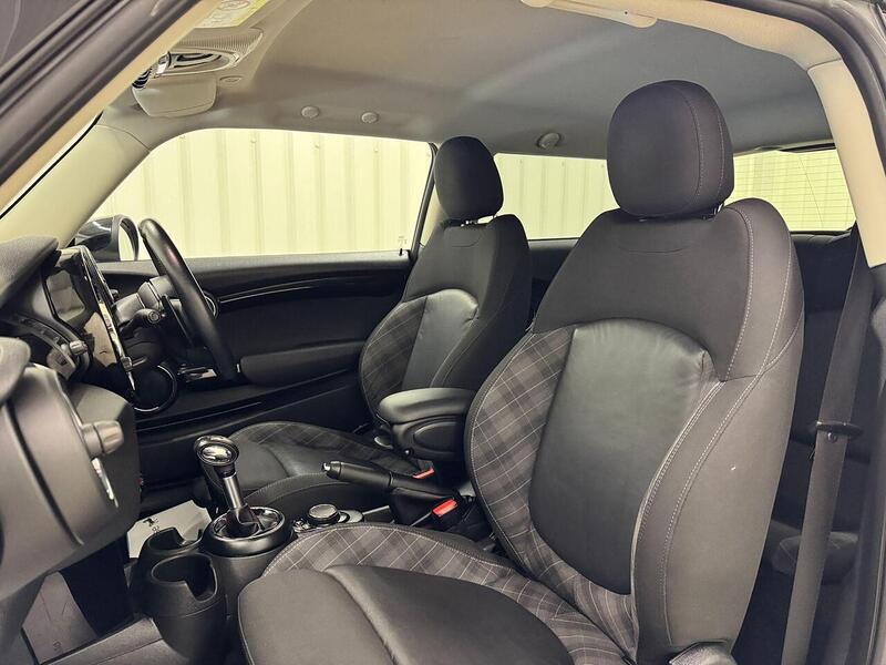 MINI Hatch Hatch 2.0 Cooper S Auto Euro 6 (s/s) 3dr - U119063