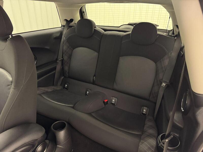 MINI Hatch Hatch 2.0 Cooper S Auto Euro 6 (s/s) 3dr - U119063