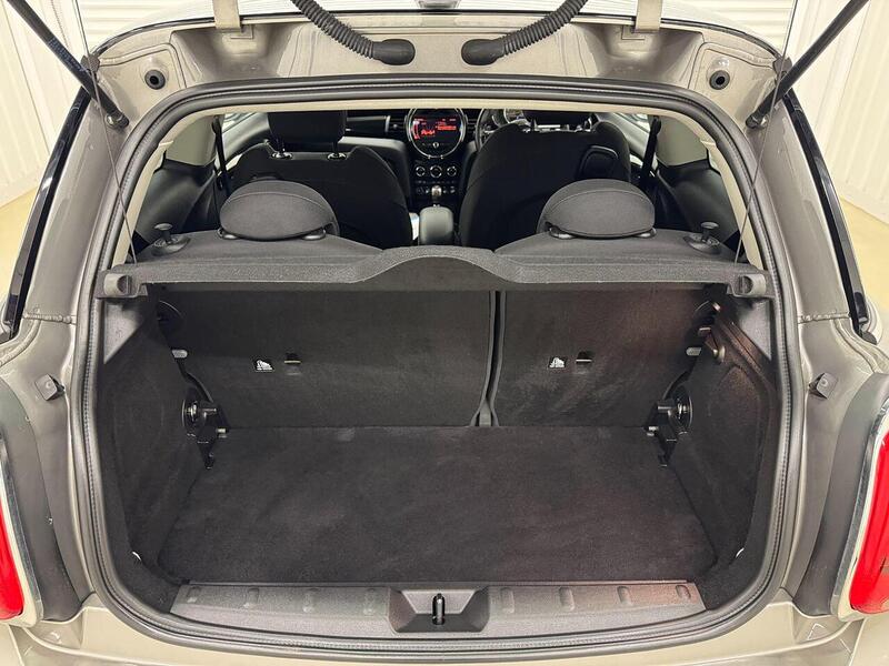 MINI Hatch Hatch 2.0 Cooper S Auto Euro 6 (s/s) 3dr - U119063