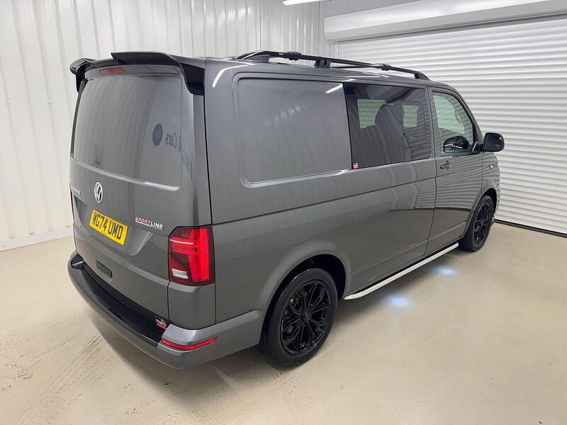 Volkswagen Transporter Transporter 2.0 BiTDI T32 Sportline Kombi Double Cab 5dr Diesel DSG FWD SWB Euro 6 (s/s) (204 ps) - U119064