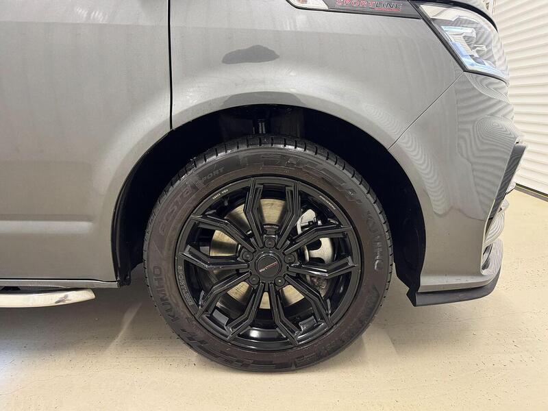 Volkswagen Transporter Transporter 2.0 BiTDI T32 Sportline Kombi Double Cab 5dr Diesel DSG FWD SWB Euro 6 (s/s) (204 ps) - U119064