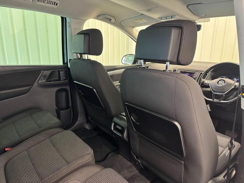 Volkswagen Sharan Sharan 2.0 TDI SE DSG Euro 6 (s/s) 5dr - U119087