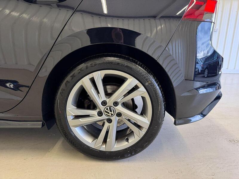 Volkswagen Golf Golf 2.0 TDI R-Line Hatchback 5dr Diesel DSG Euro 6 (s/s) (150 ps) - U119091