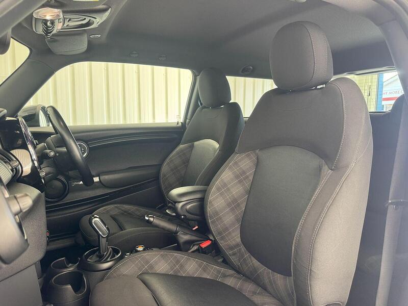 MINI Hatch Hatch 1.5 Cooper Steptronic Euro 6 (s/s) 3dr - U119100