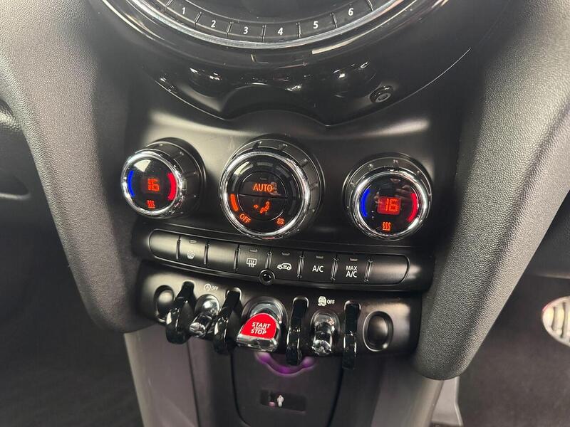 MINI Hatch Hatch 1.5 Cooper Steptronic Euro 6 (s/s) 3dr - U119100