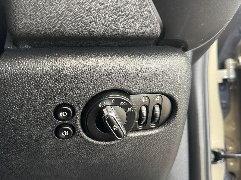 MINI Hatch Hatch 1.5 Cooper Steptronic Euro 6 (s/s) 3dr - U119100