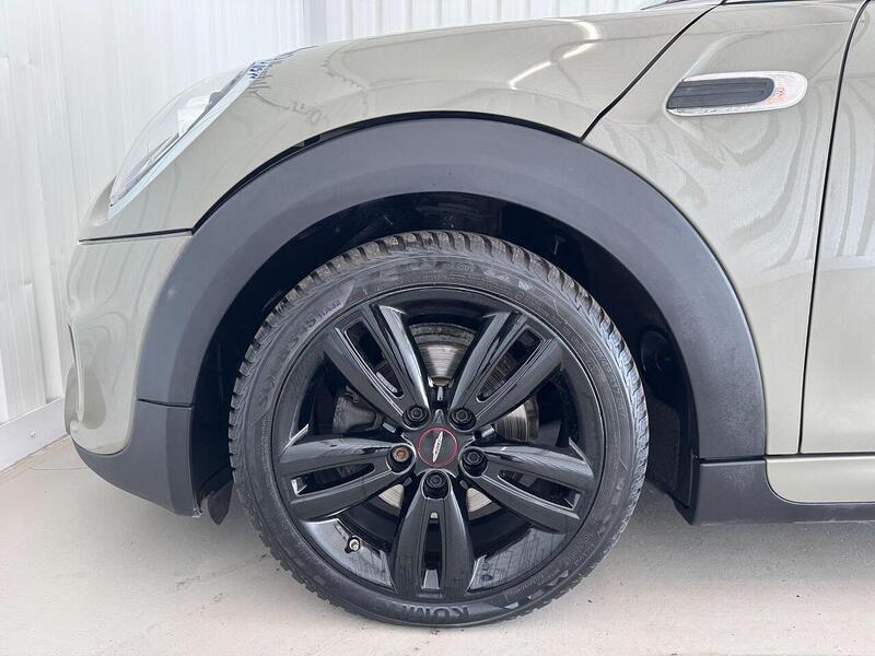 MINI Hatch Hatch 1.5 Cooper Steptronic Euro 6 (s/s) 3dr - U119100